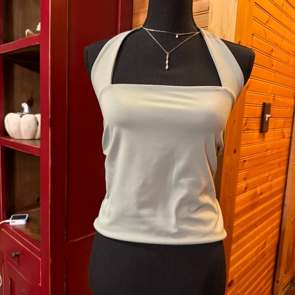 Body Contour High Compression Halter Tank